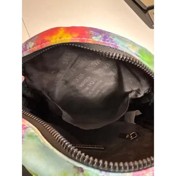 Steve Madden Tie Dye Bright Multicolored Quilted Nylon Crossbody Shoulder Bag - Picture 8 of 9